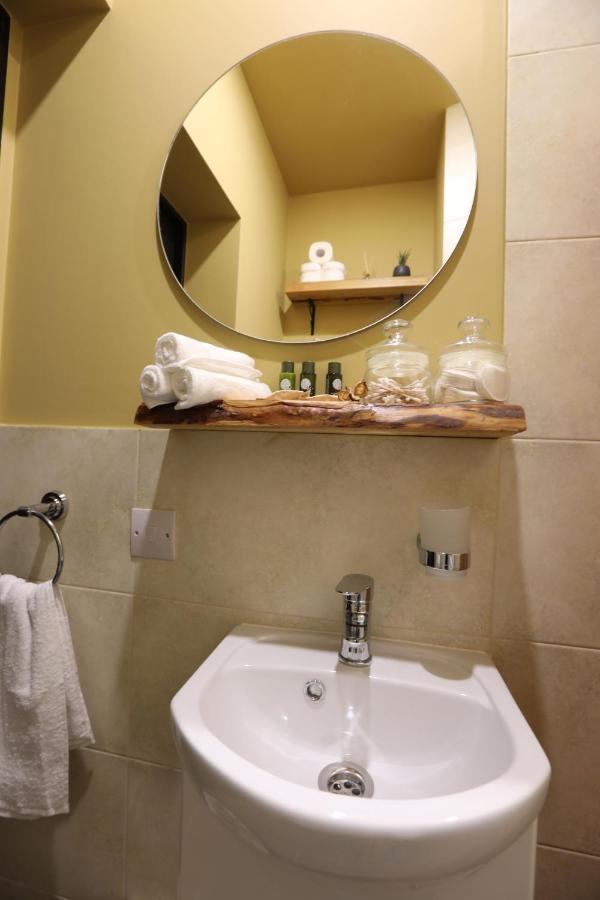 Hotelise I Lily Studio Ереван Экстерьер фото